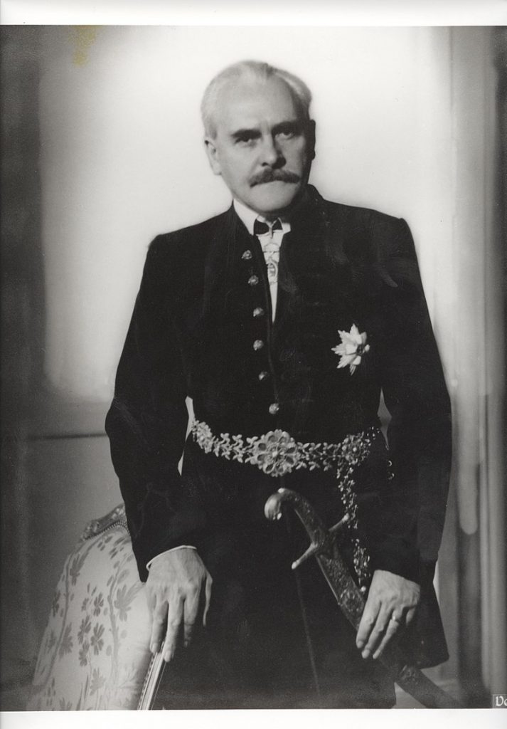 Popis: 1942-ben