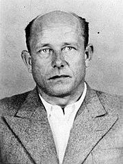 Popis: Hrnek Hermann Julius Hoefle výstřel z roku 1961.jpg