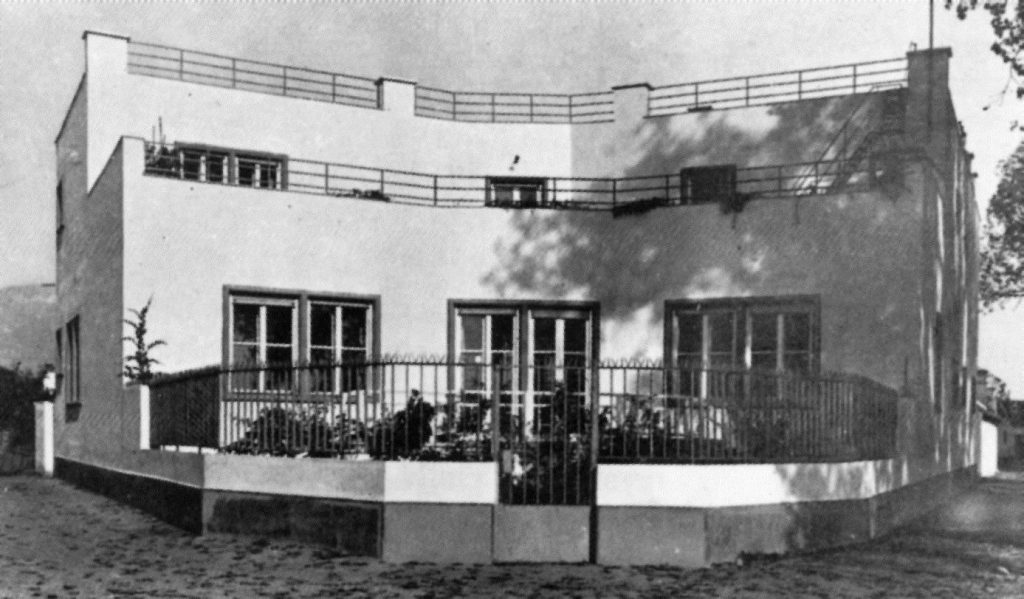 Popis: https://www.register-architektury.sk/storage/images/1197/337.jpg