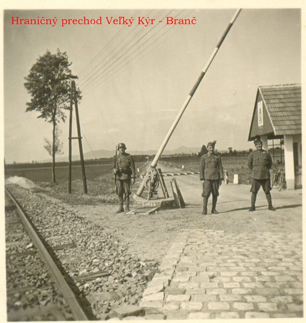 Popis: https://www.nitradejiny.ff.ukf.sk/wp-content/uploads/2019/09/hrani%C4%8Dn%C3%BD-prechod-Ve%C4%BEk%C3%BD-K%C3%BDr.jpg